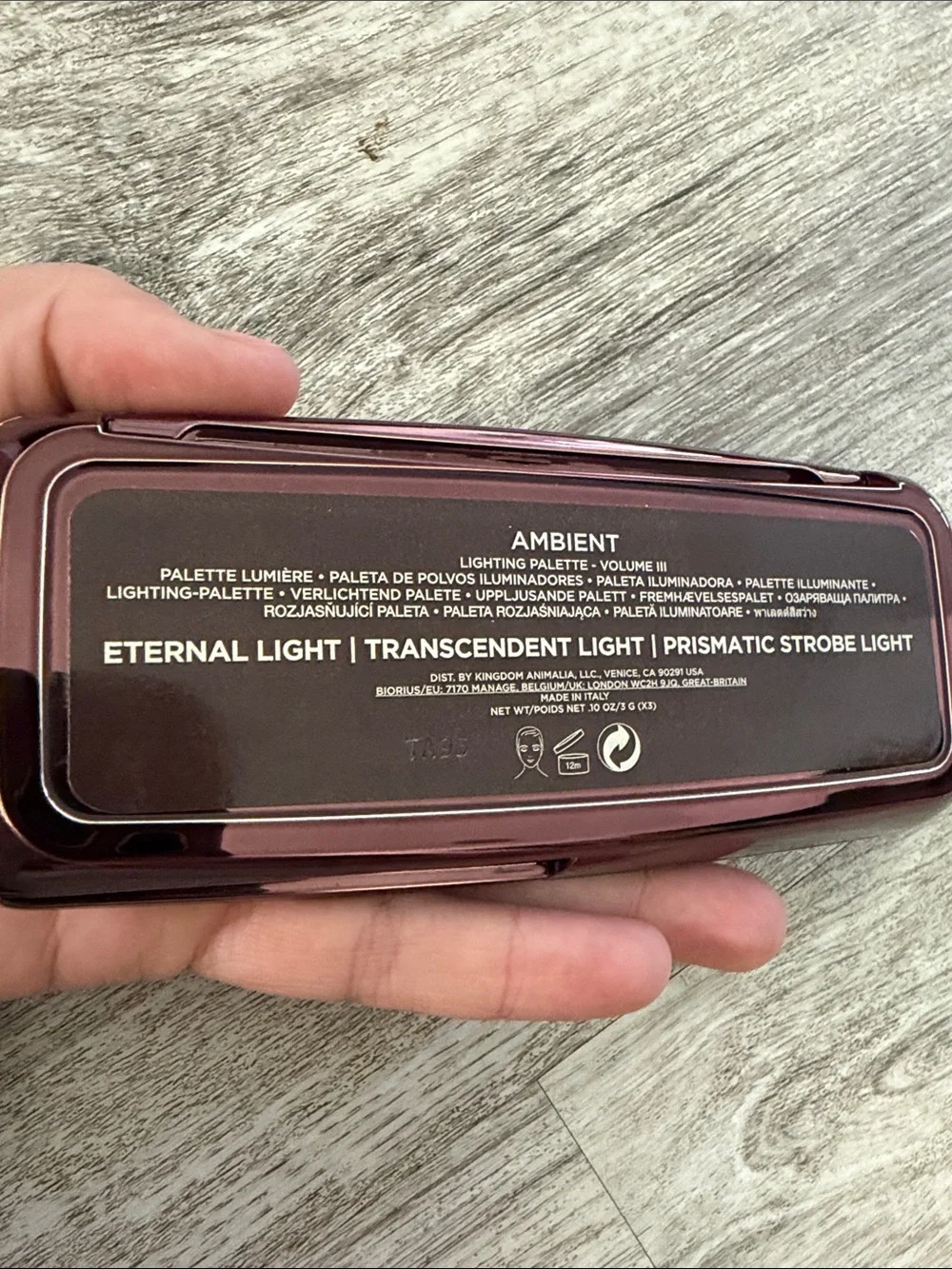 Neutral lighting Bronze Trio Face Palette - volume 3